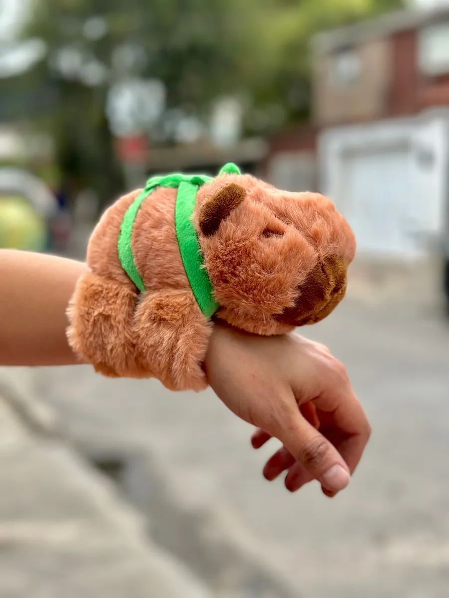 🐻 Peluche Pulsera Capybara